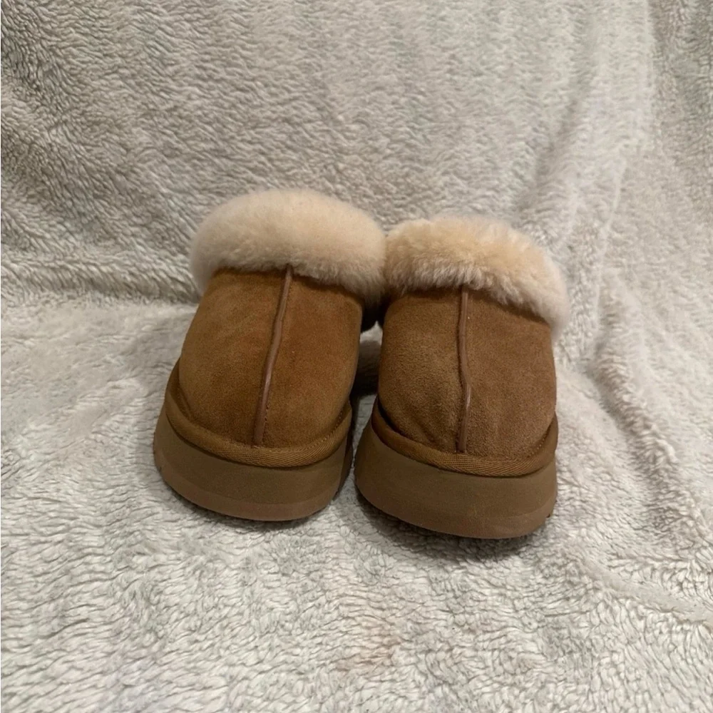 UGG slippers - Picture 2 of 6